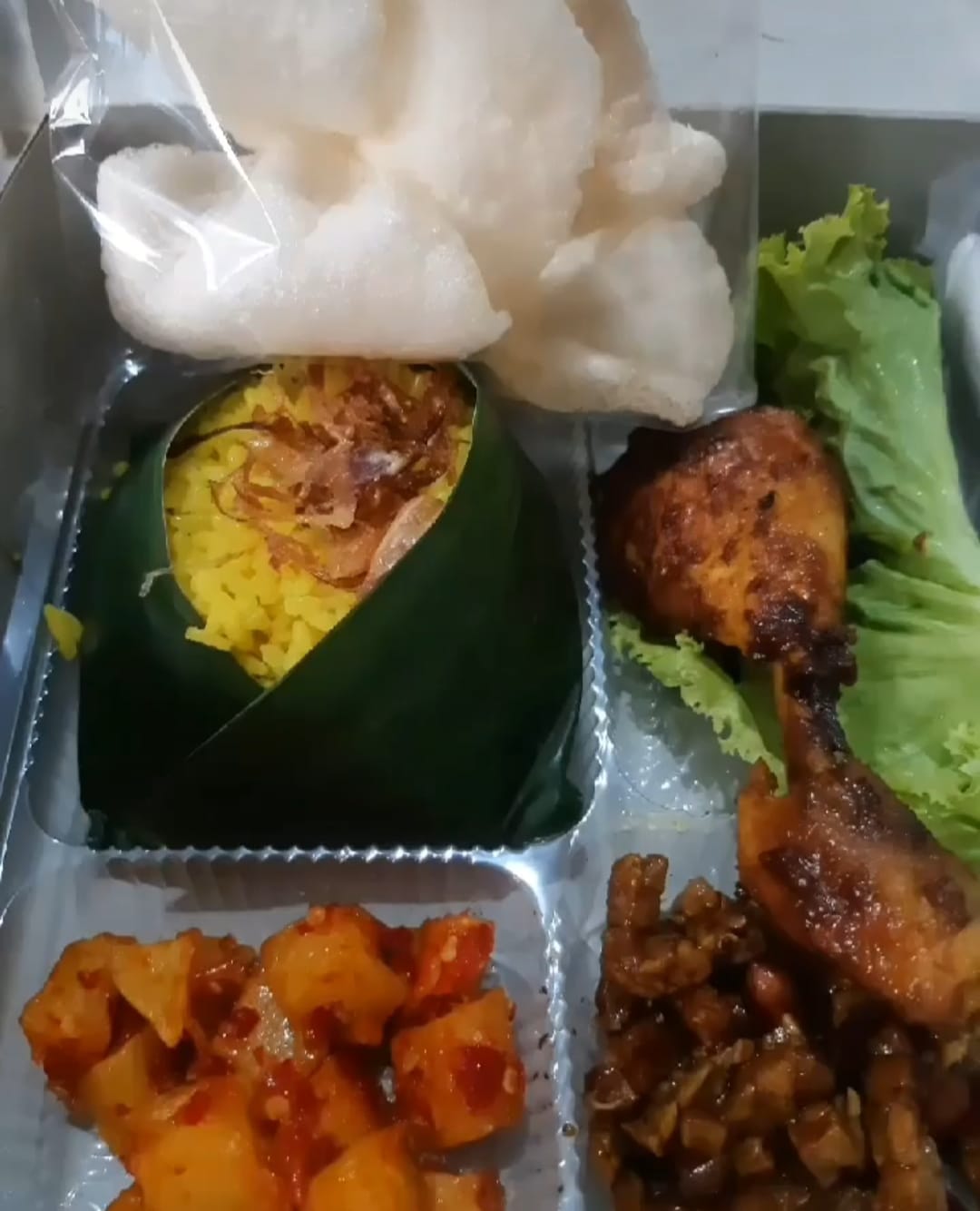 Paket Nasi Kuning