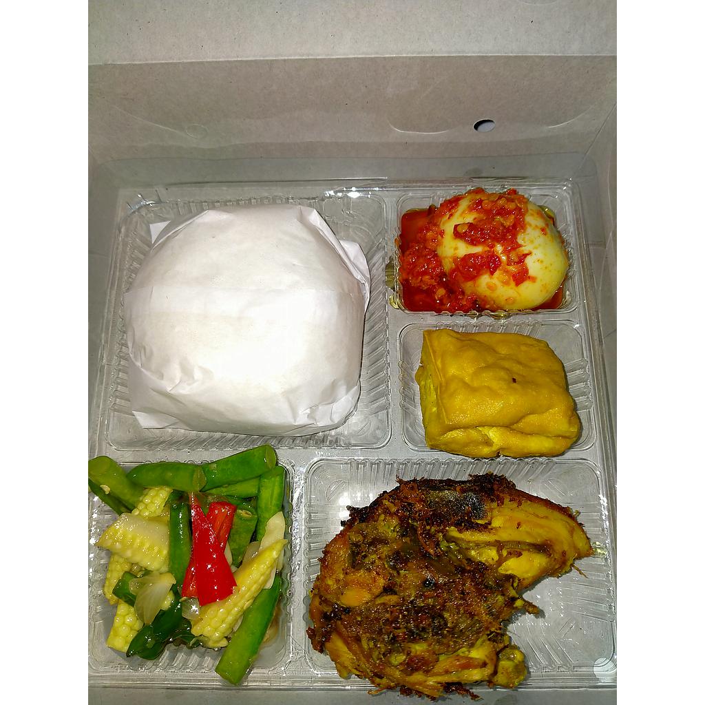 Paket D nasi box dengan susu