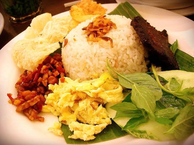 NASI UDUK EMPAL