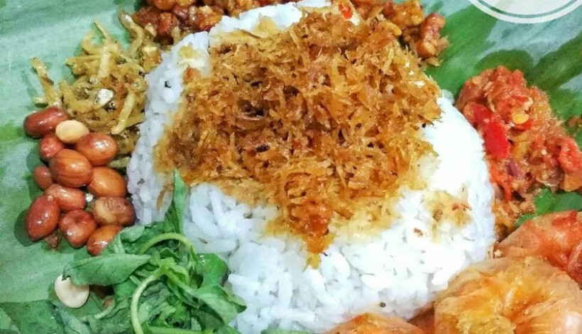 Nasi Ulam Lengkap Bang Arshad