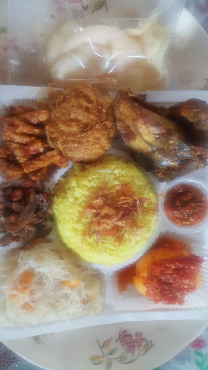 Nasi Kuning Dapur Mamia