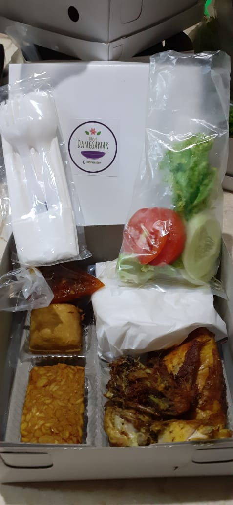 Paket Ayam Dangsanak