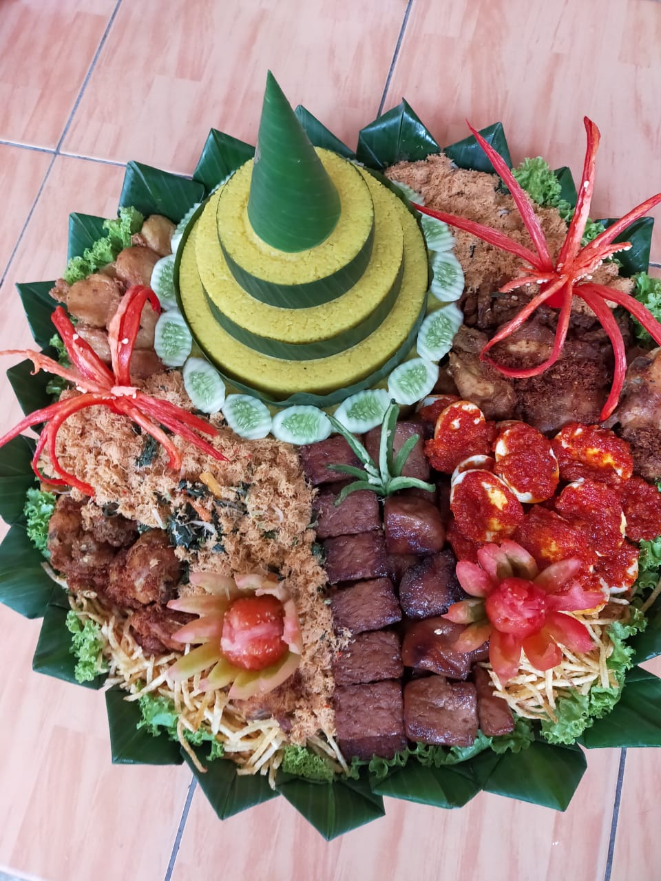 Tumpeng Nasi (10 porsi) by Steven Catering