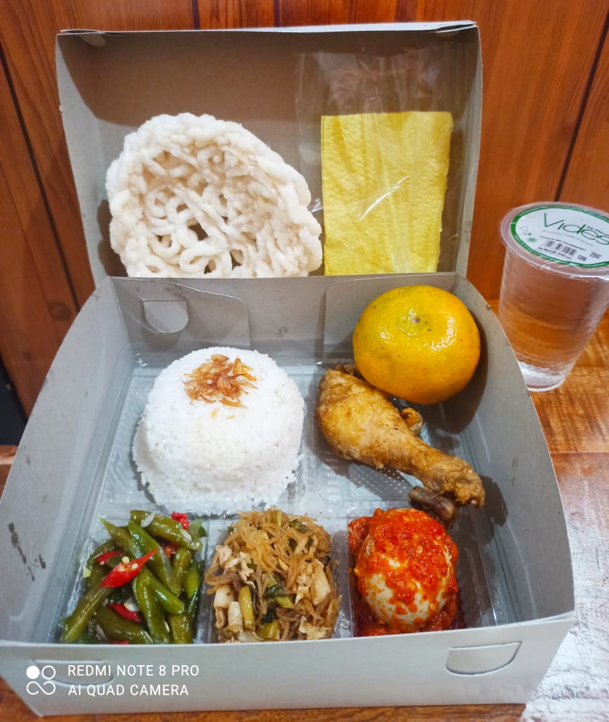 PAKET NASI BOX 1 MPOK LIMEH