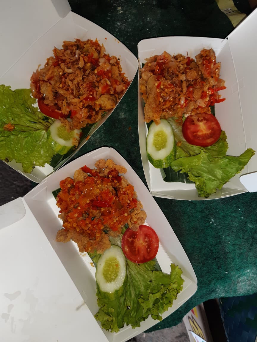 Nasi Ayam geprek