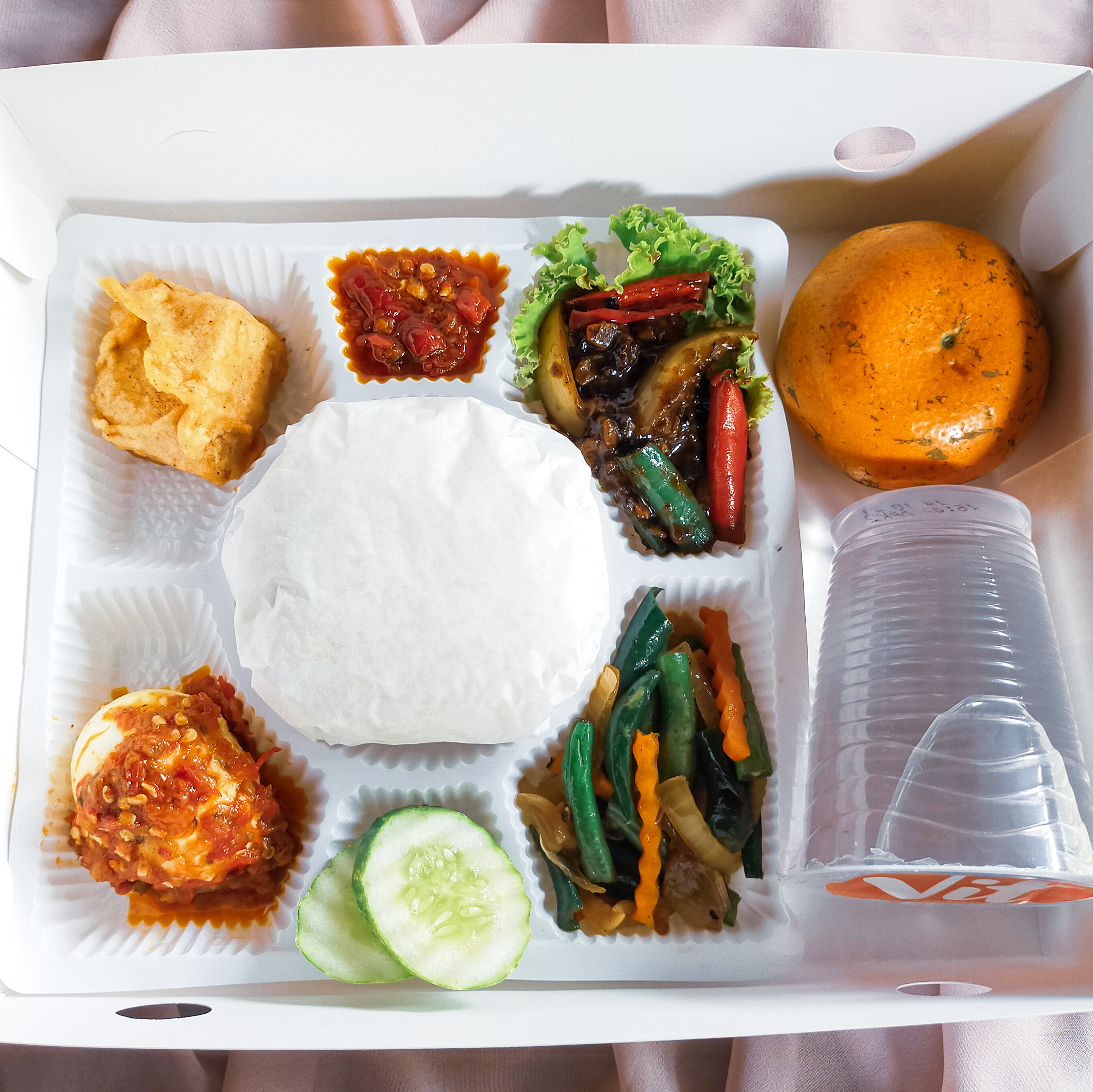 Paket Nasi Kotak 6 by Dapur Ukhtiya