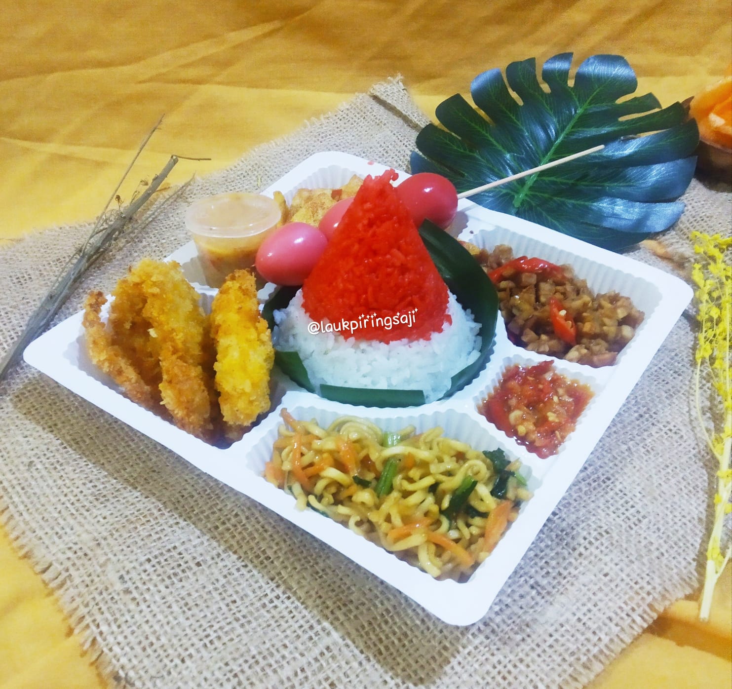 Nasi Merah Putih 2