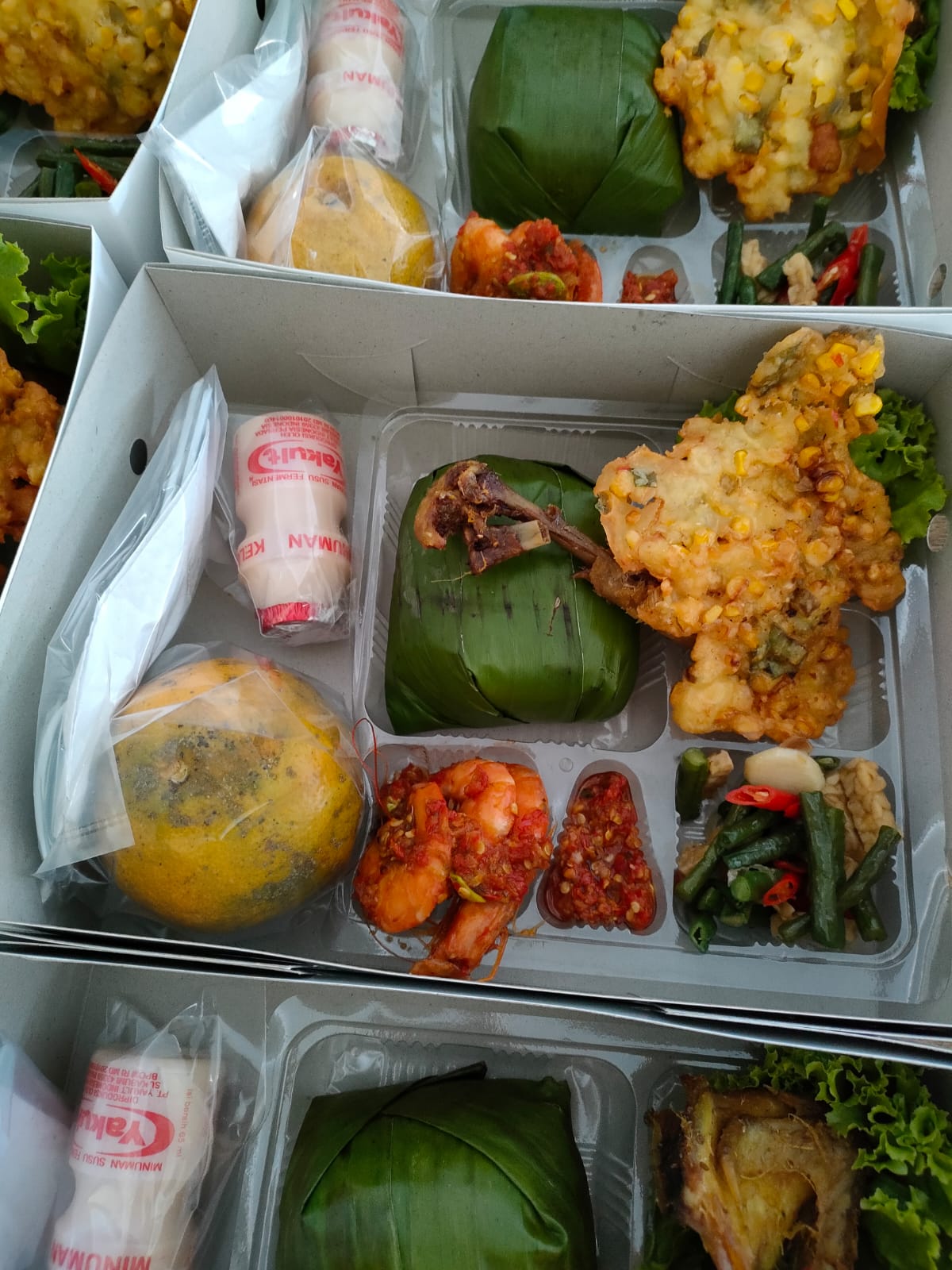 Meals Box 8