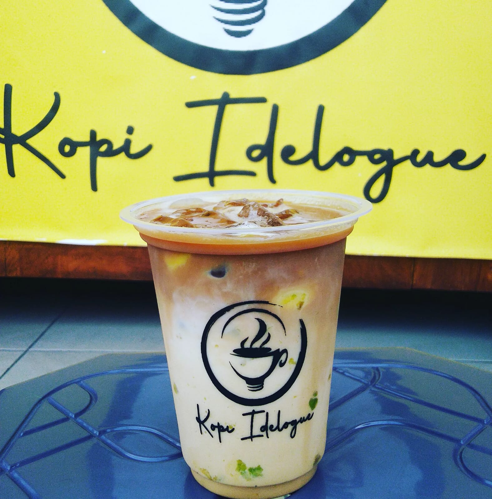 AVOCADO KOPI (IDELOGUE)