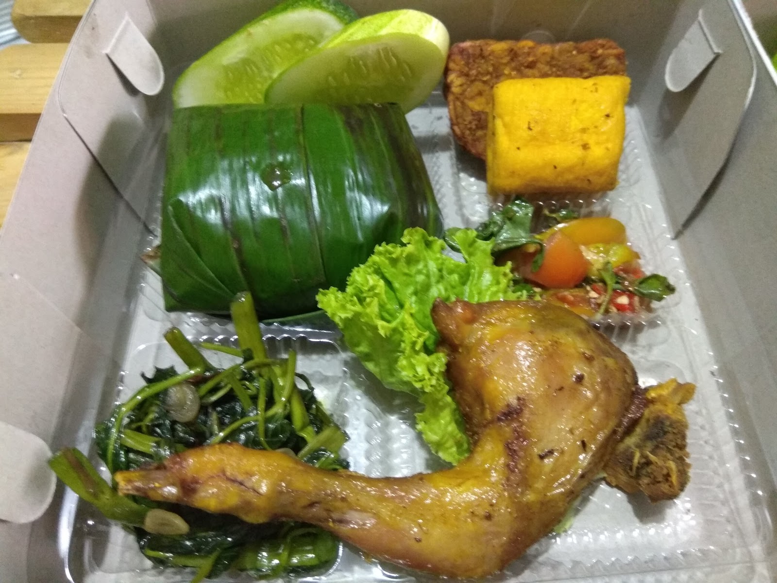 Paket Nasi Box  Ayam Penyet by Sida Katon