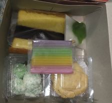 ANEKA SNACK KUE &amp; BUAH