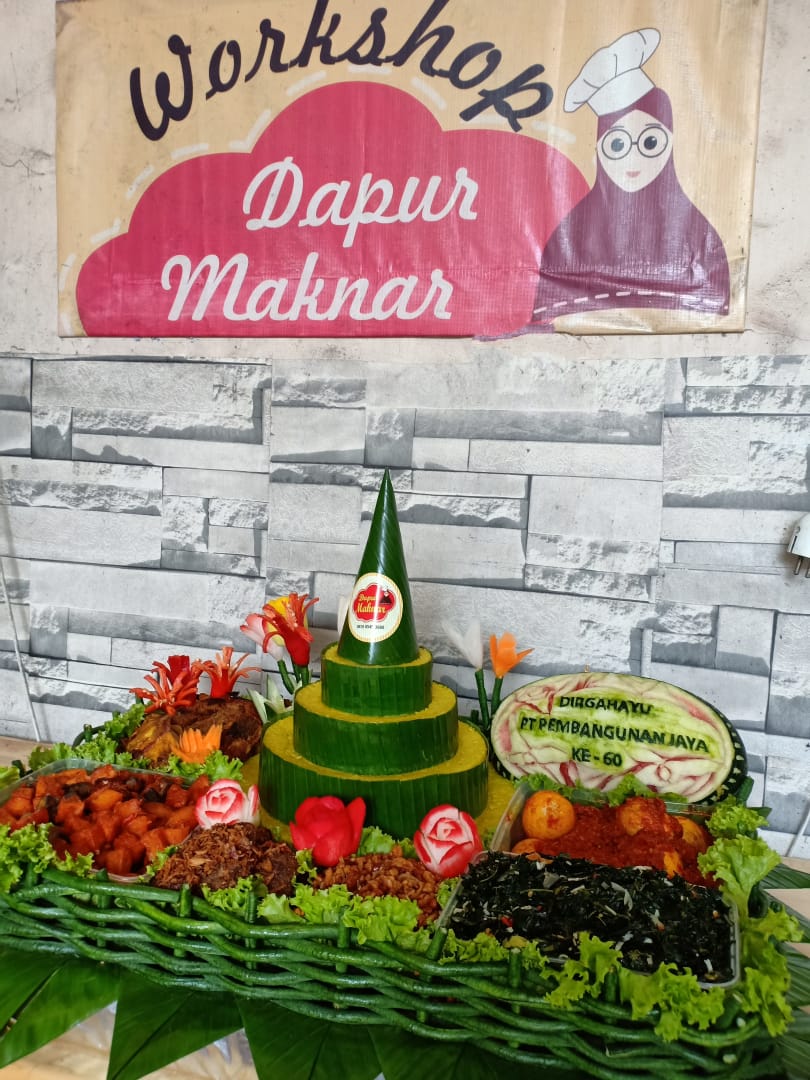 Nasi tumpeng