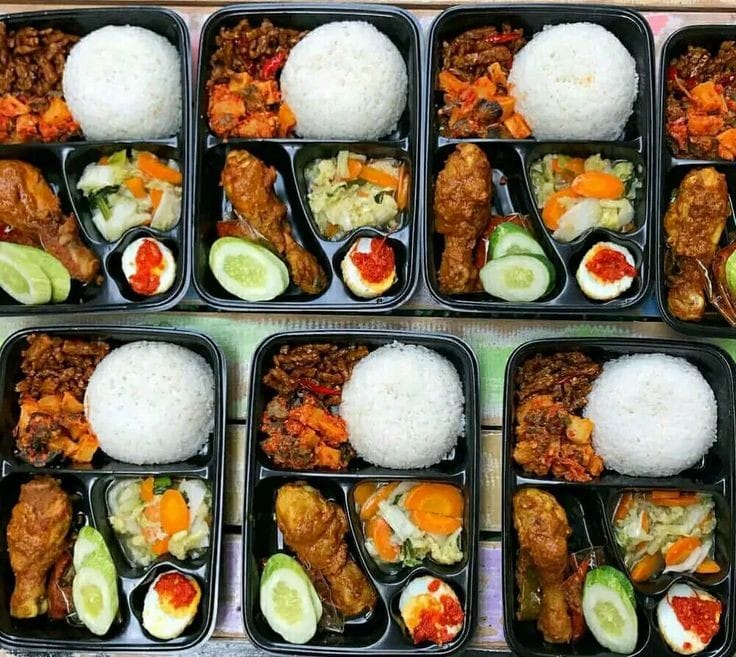 Lunch Box Ayam Goreng