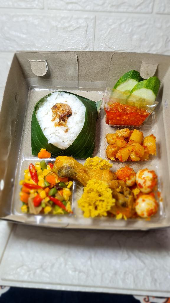 Hintsel Kitchen Nasi Box Paket B