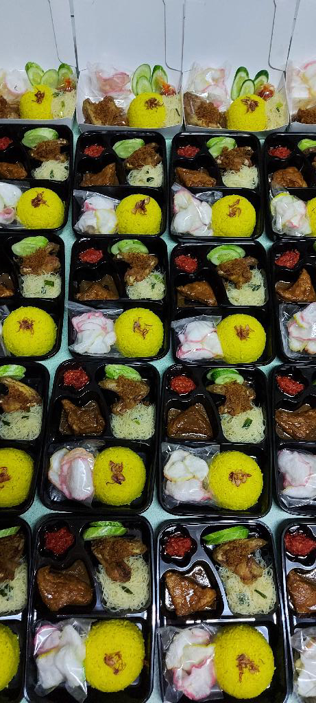 Nasi Kuning NANIK MEGAN MANDIRI catering