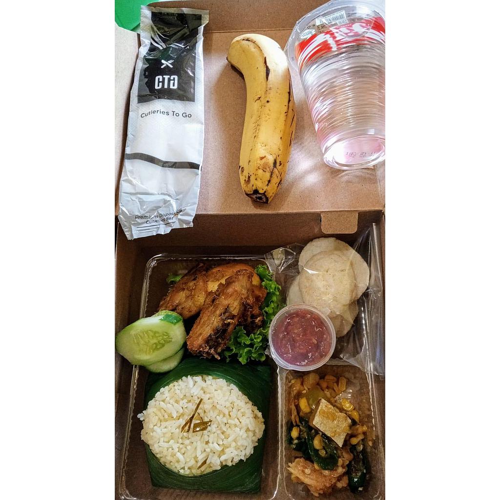Paket Nasi Liwet Ayam Goreng 