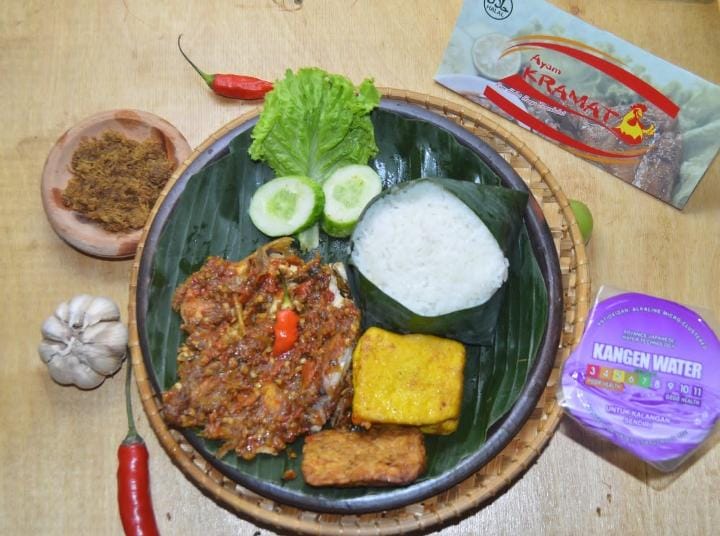 PAKET AYAM KRAMAT KOMPLIT