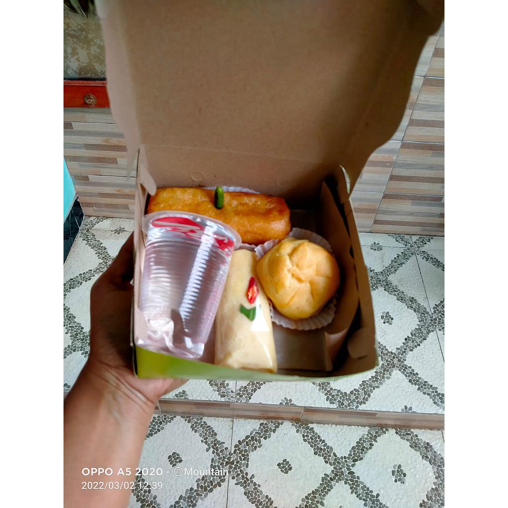 Paket Snack Box Laris Manis