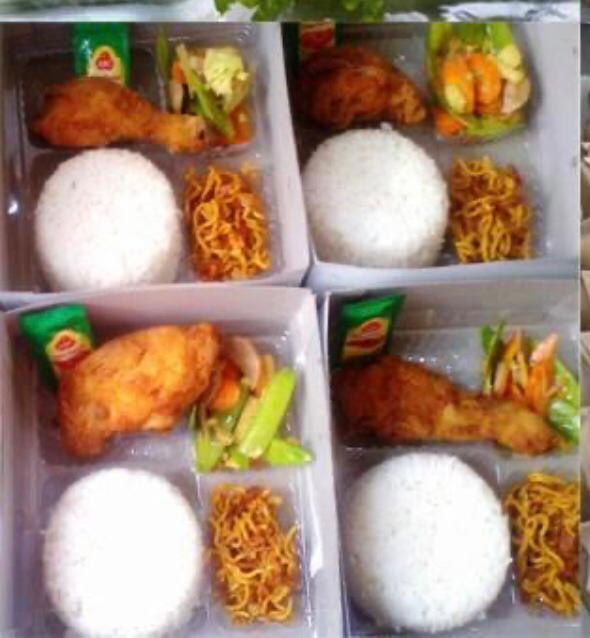 Nasi Box Ayam Kremes