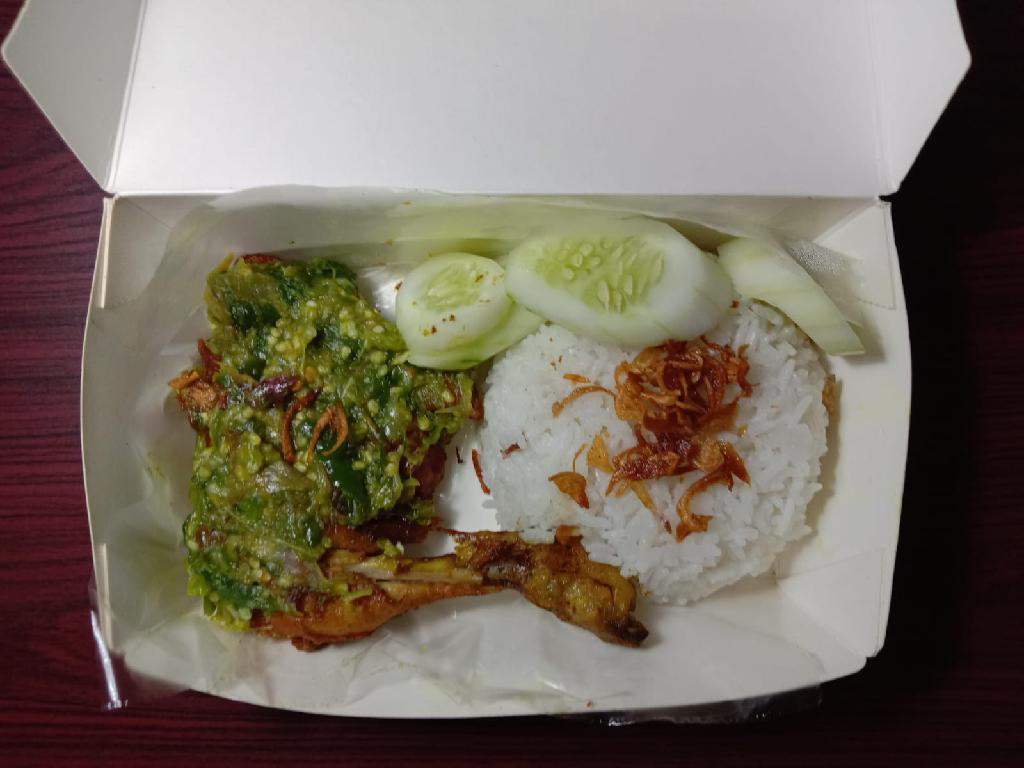 Paket Ayam Penyet