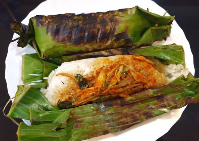Nasi Bakar Isi Ayam
