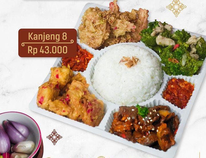 Paket Kanjeng 8 ( Termasuk Mineral Gelas) Dapur Pangeran Nasi Kotak / Nasi Box
