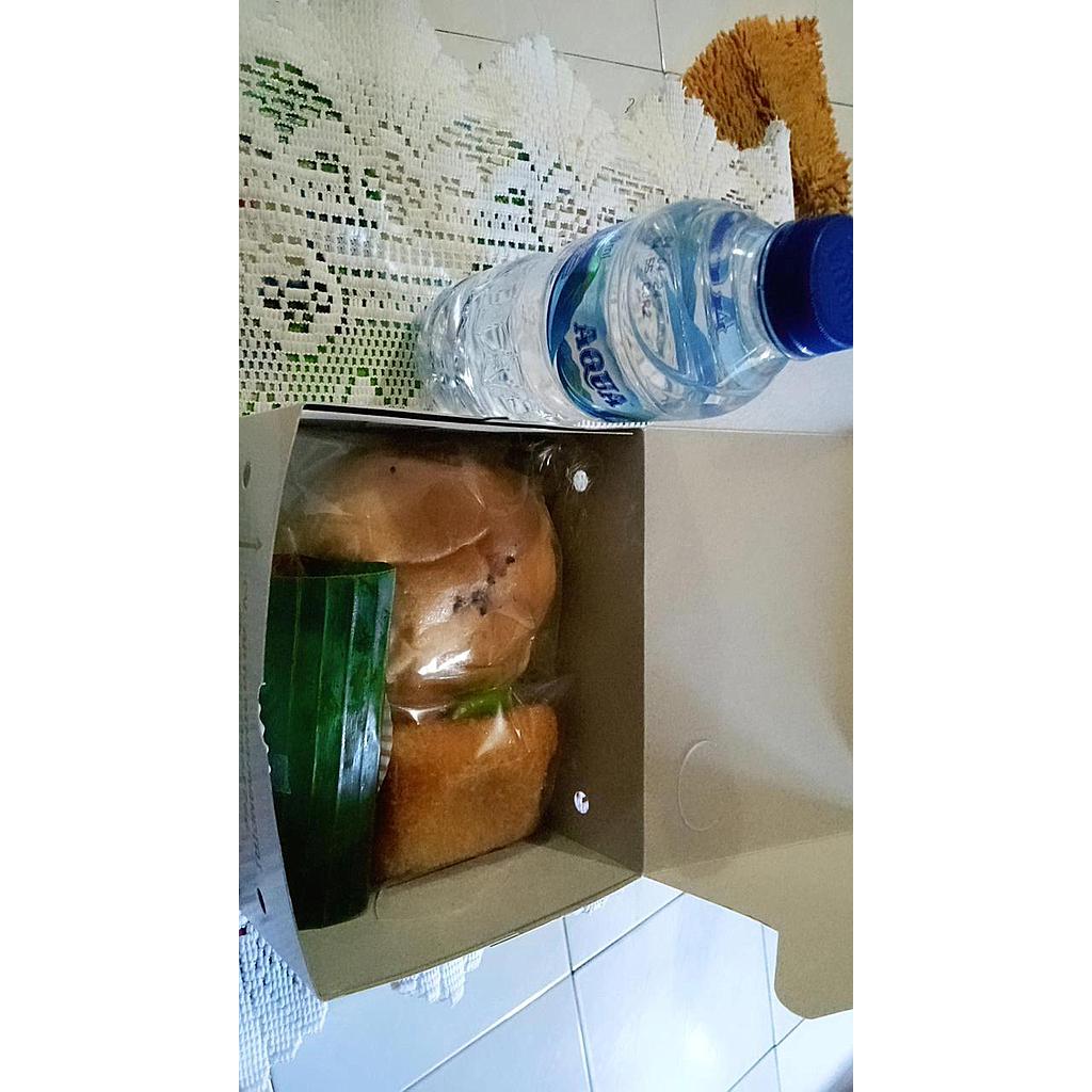 Snack box 8