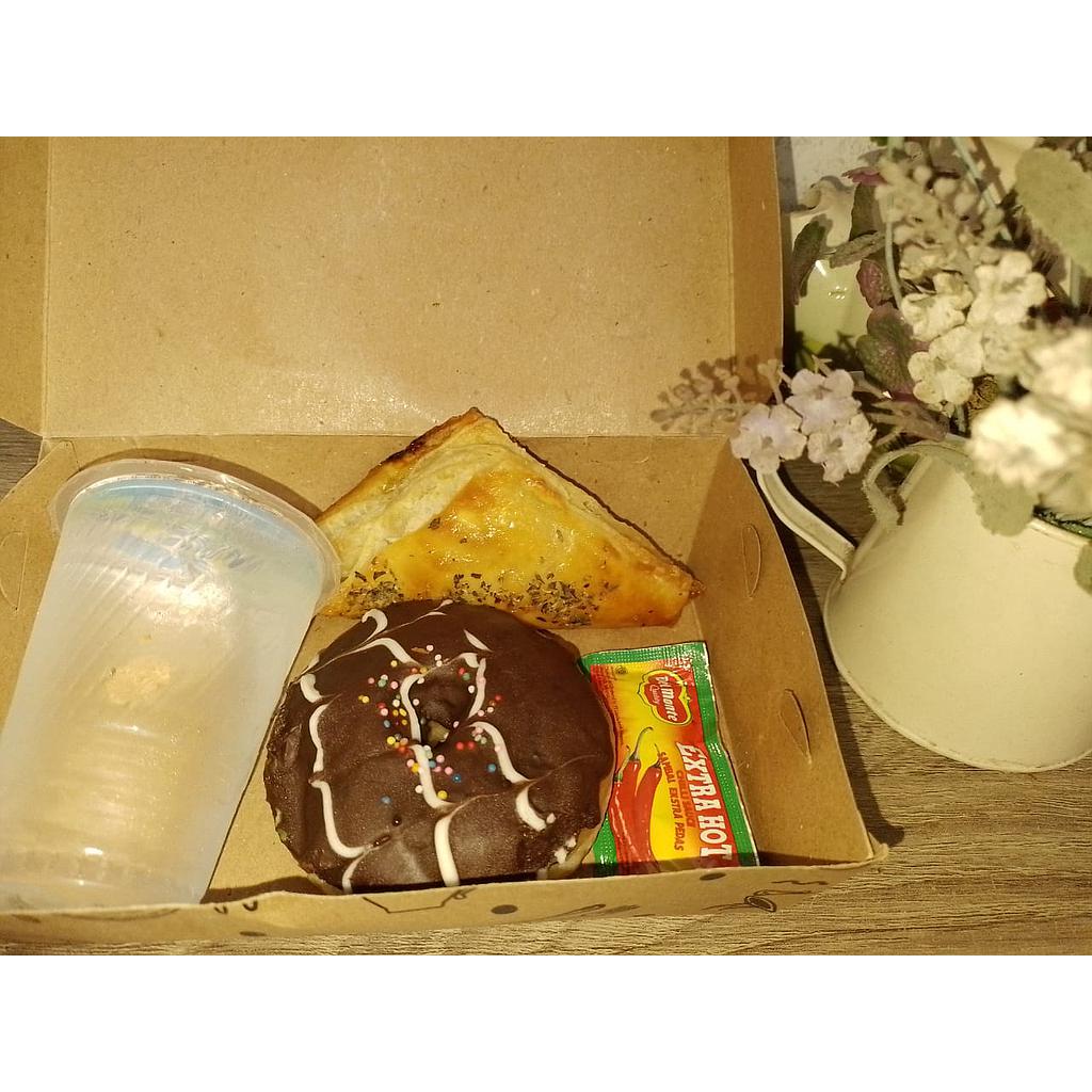Snack Box Five Star's Donut's &amp; Cake's