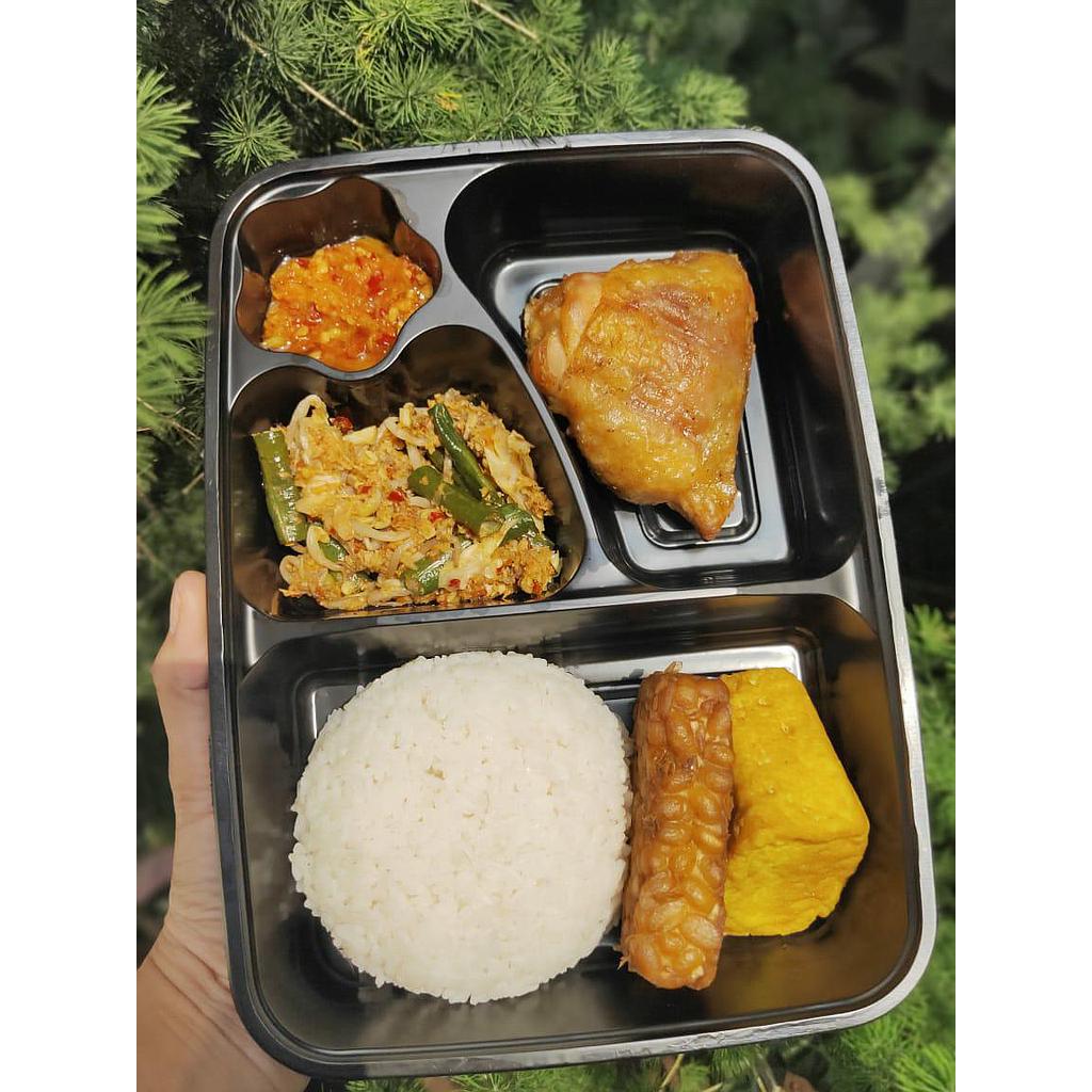 Nasi box Ayam Panggang Mentega (Sambal Nyengir)