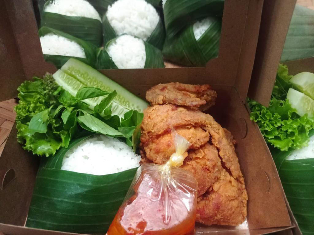 nasi Ayam Geprek Medhok