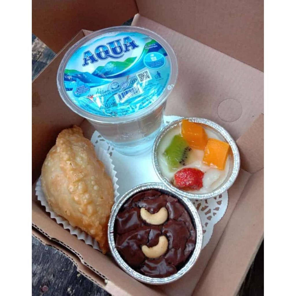 Yummy snack box 2
