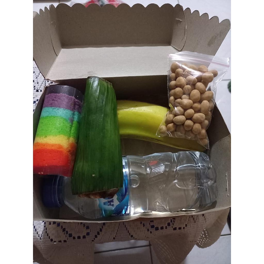 Snack Box - R &amp; B