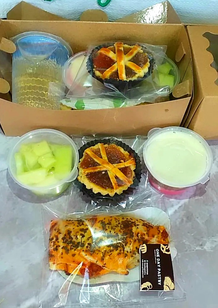 Aneka Snack BOX By One Day Pastry (Mohon konfirmasi saat pesan melalui WA (081284787836)