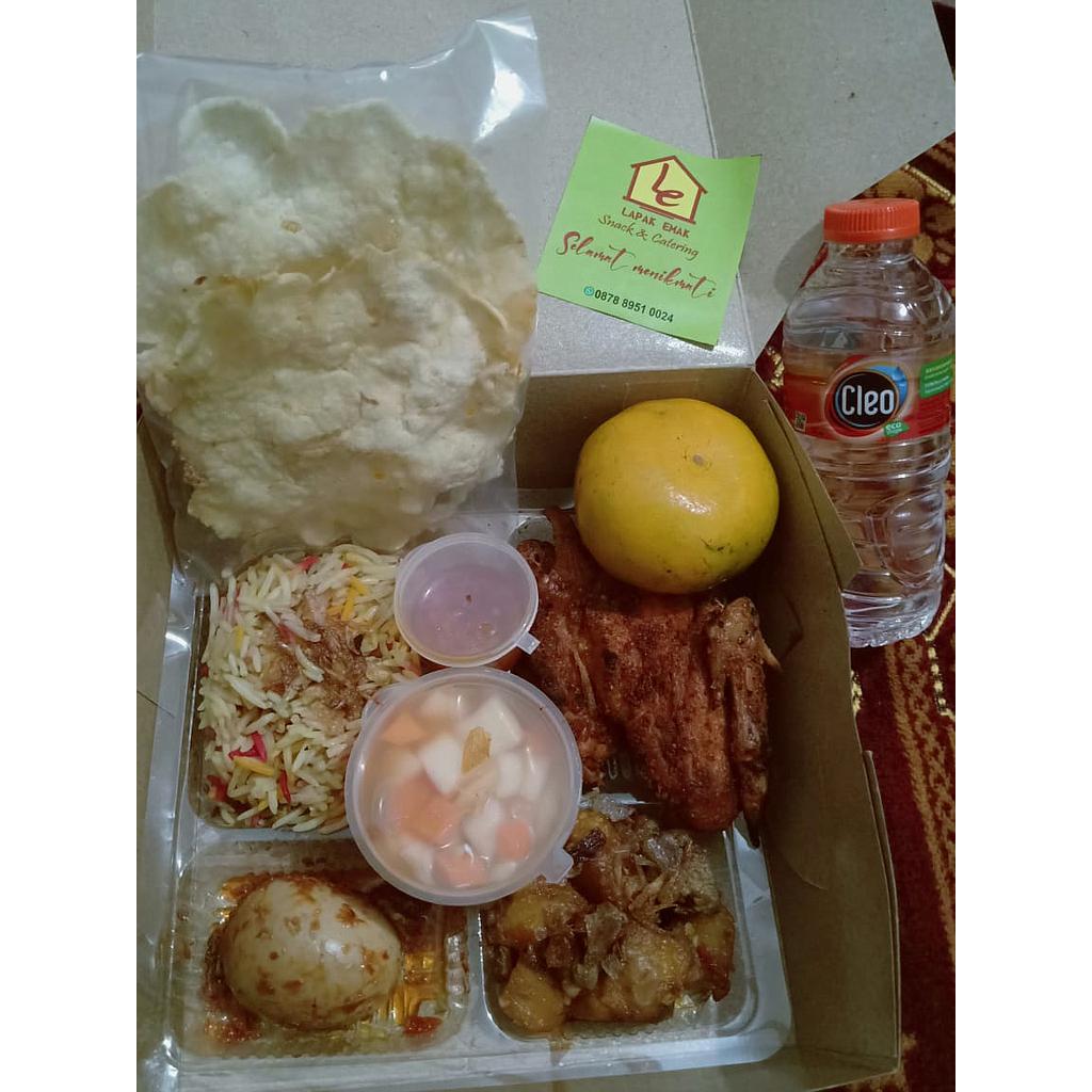 NASI MANDHI LAPAK EMAK