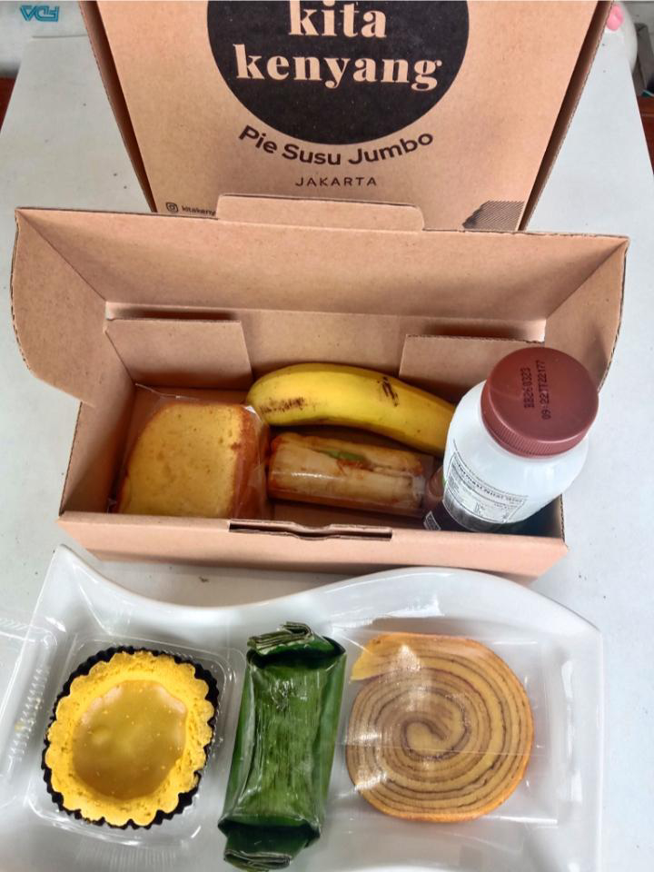 Kita Kenyang Pie Susu Jumbo Snack Box
