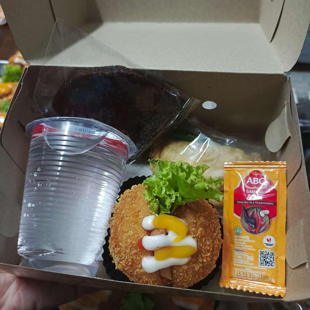 Snack Box Omah Gayatri
