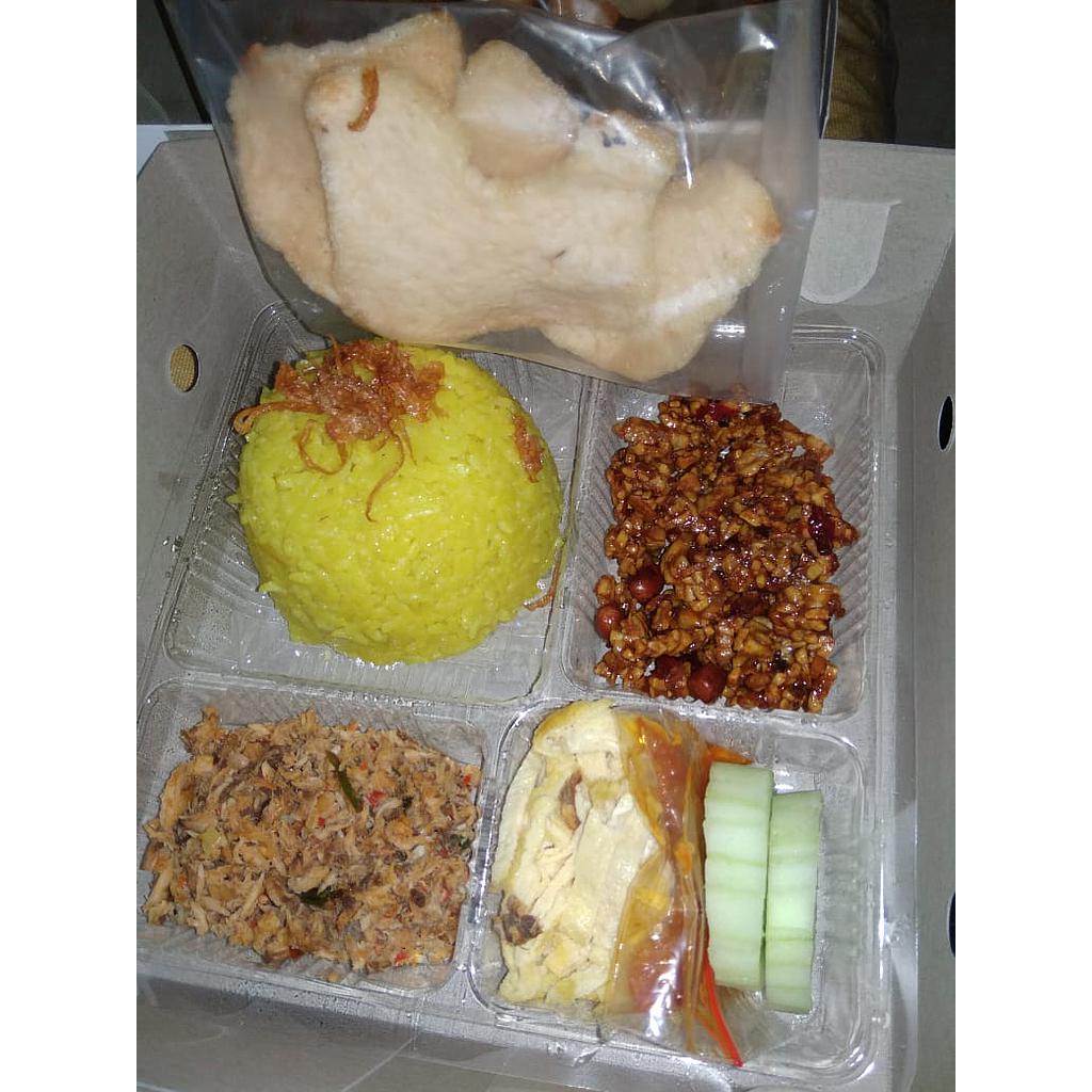 Nasi Kuning Cakalang Khas Manado