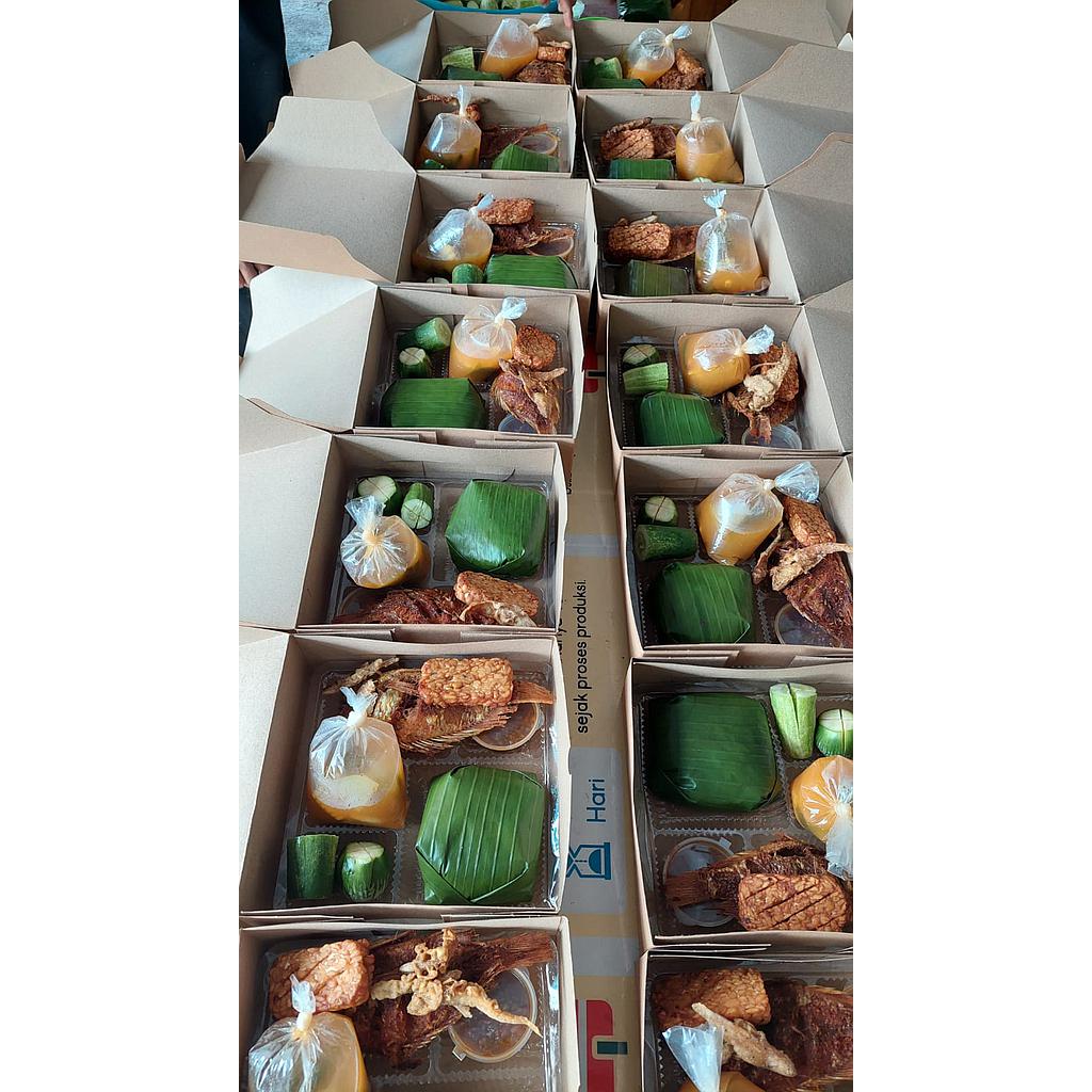 LUNCH BOX