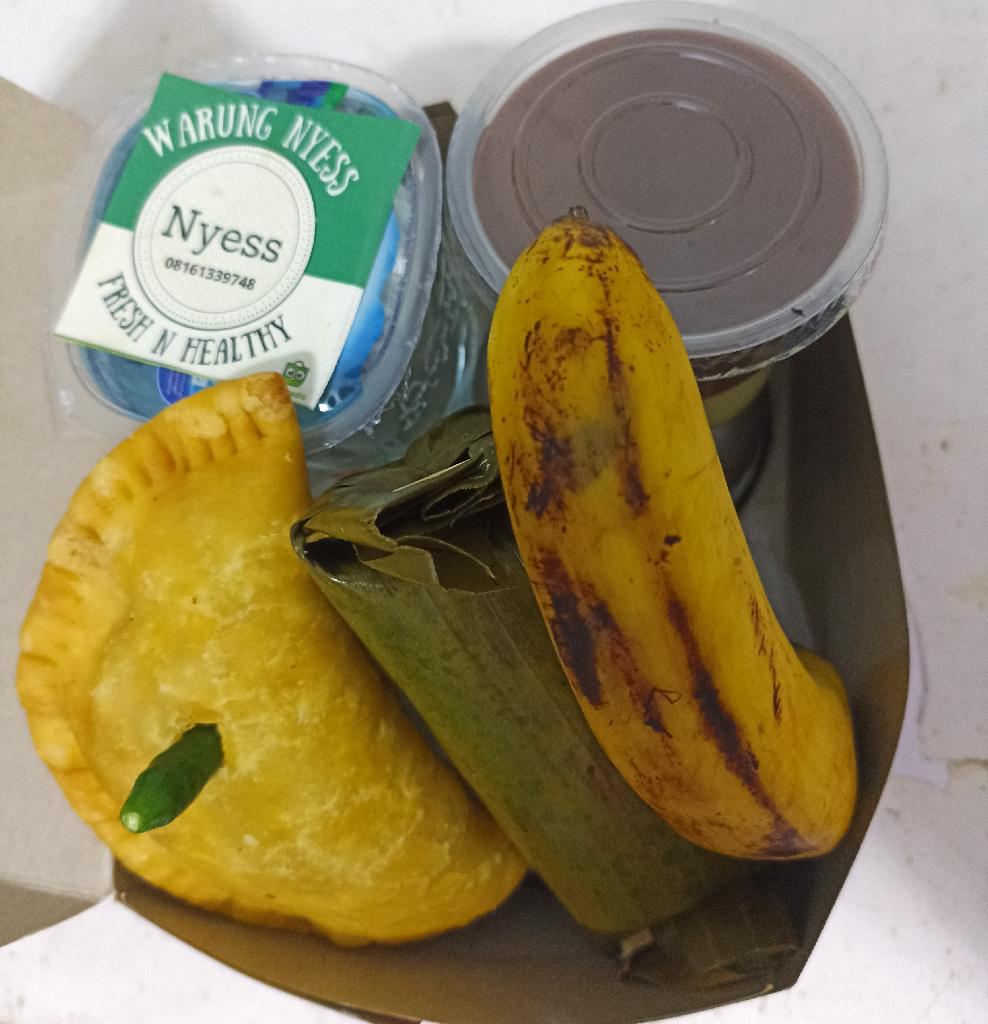 Snacks Box C Warung Nyess 