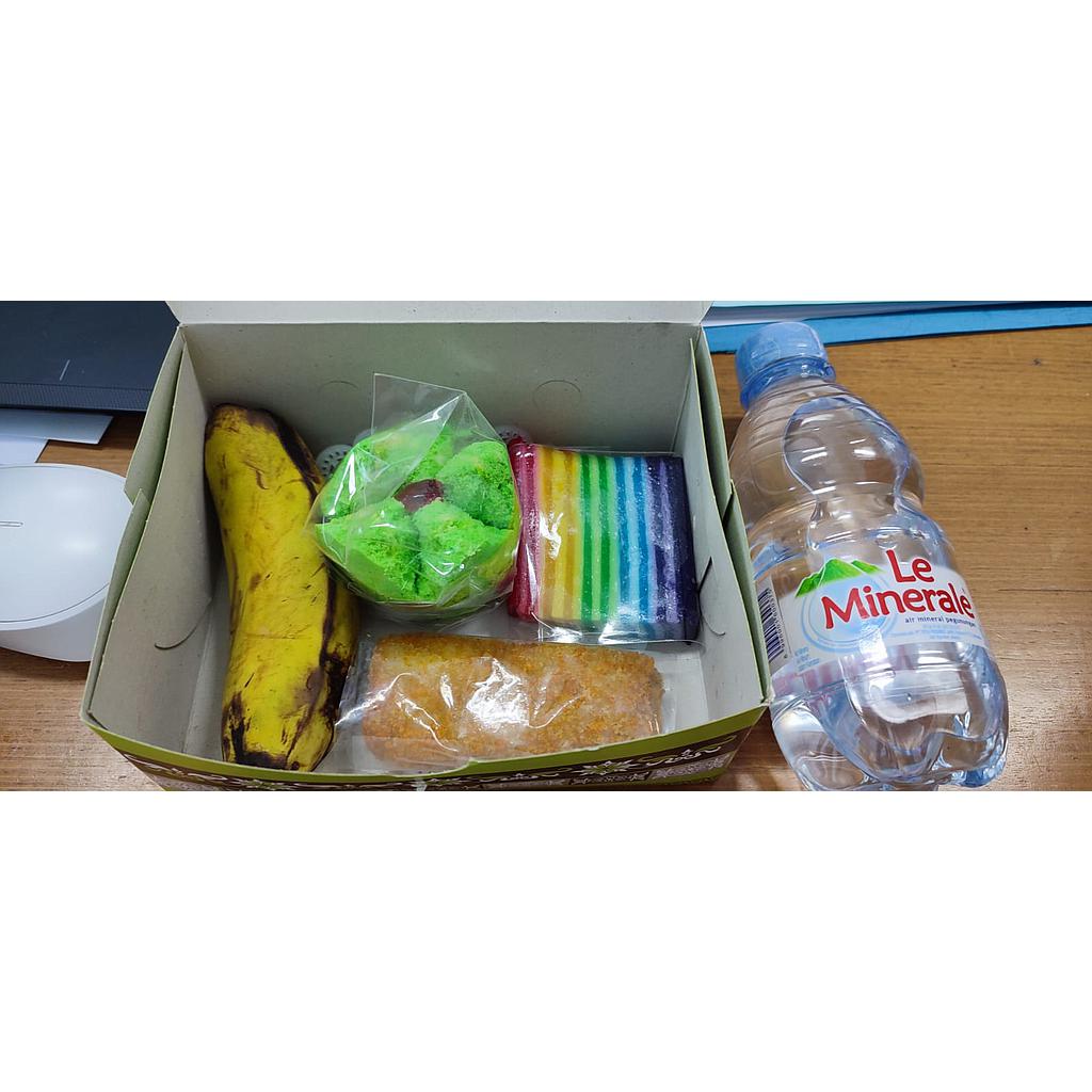 Snack Box Warna Warni C&amp;C