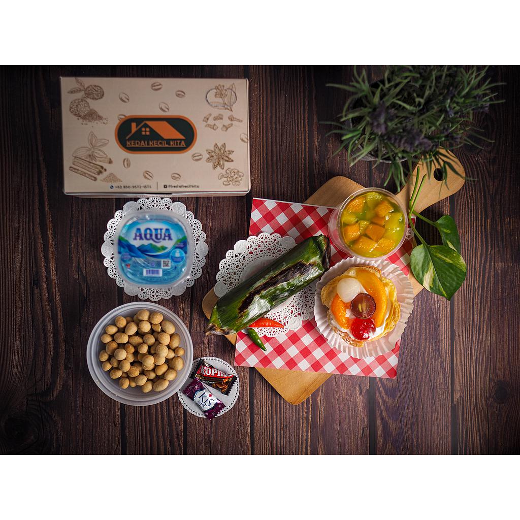 Snack box 9 Kedai Kecil Kita