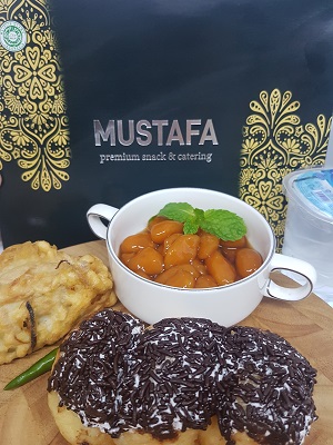 Snack+ Takjil Mustafa 16 ( Longjohn coklat, Martabak, Biji salak)