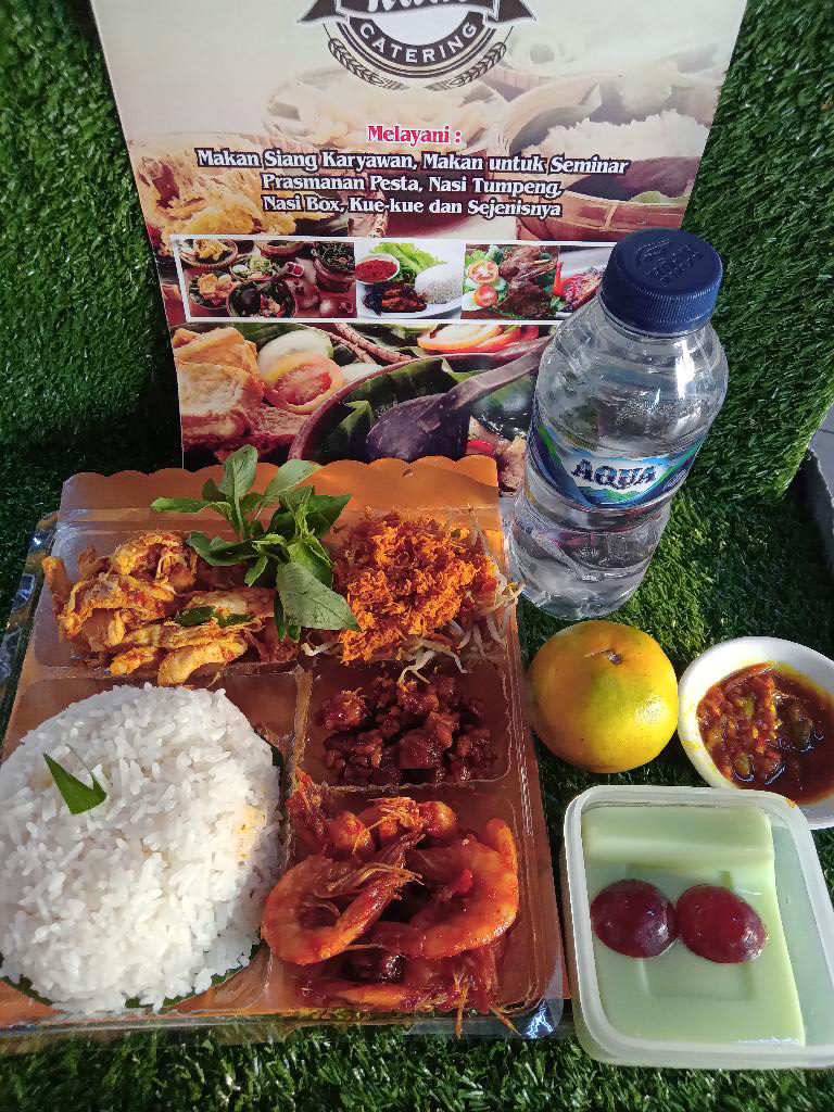 Nasi ayam suwir Rani catering