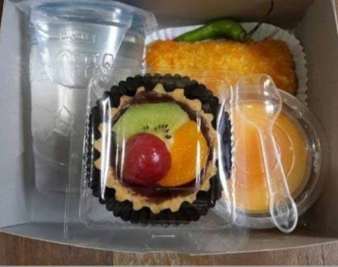 SNACK BOX LINDAWATI