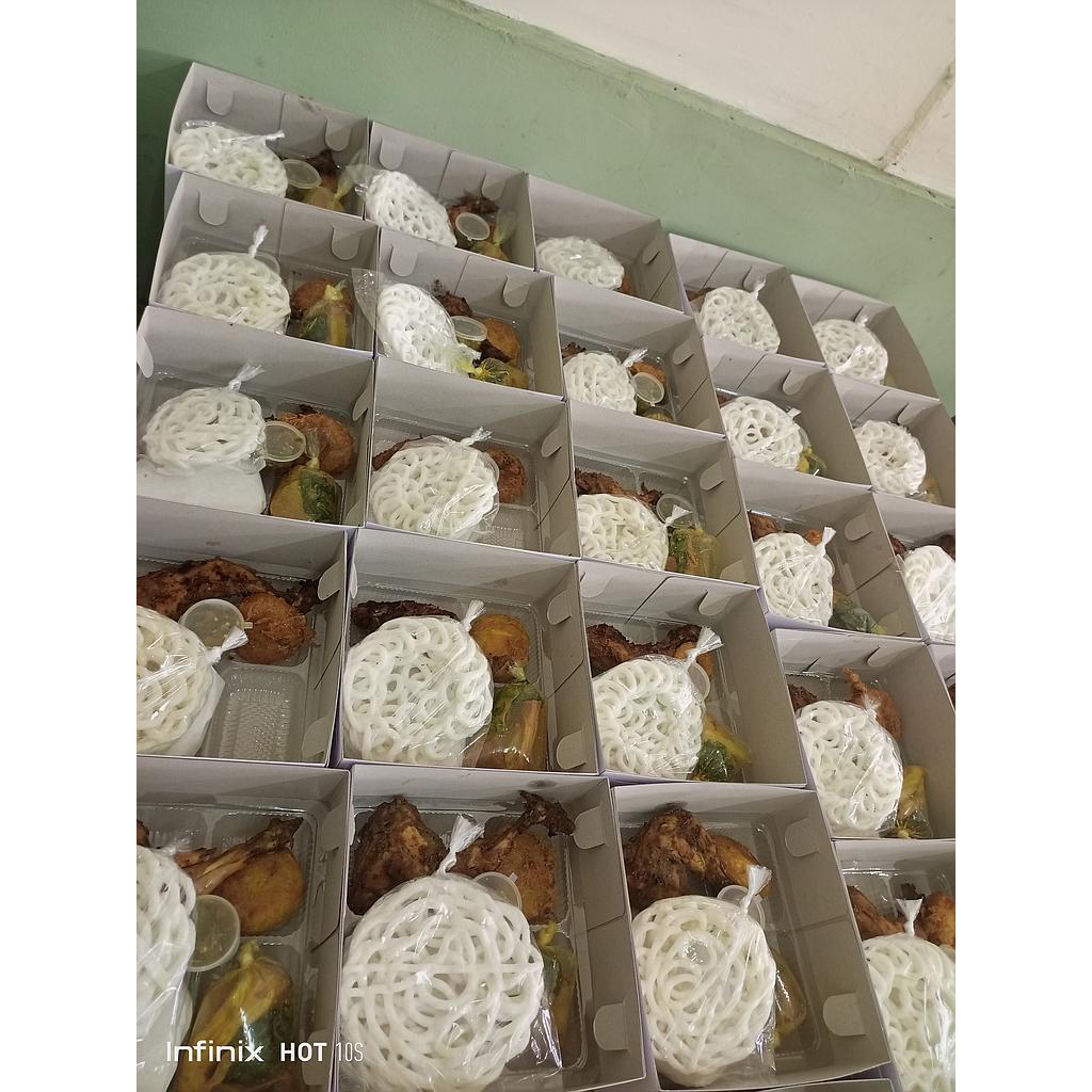 Nasi kotak ayam/rendang+ Perkedel+ kerupuk