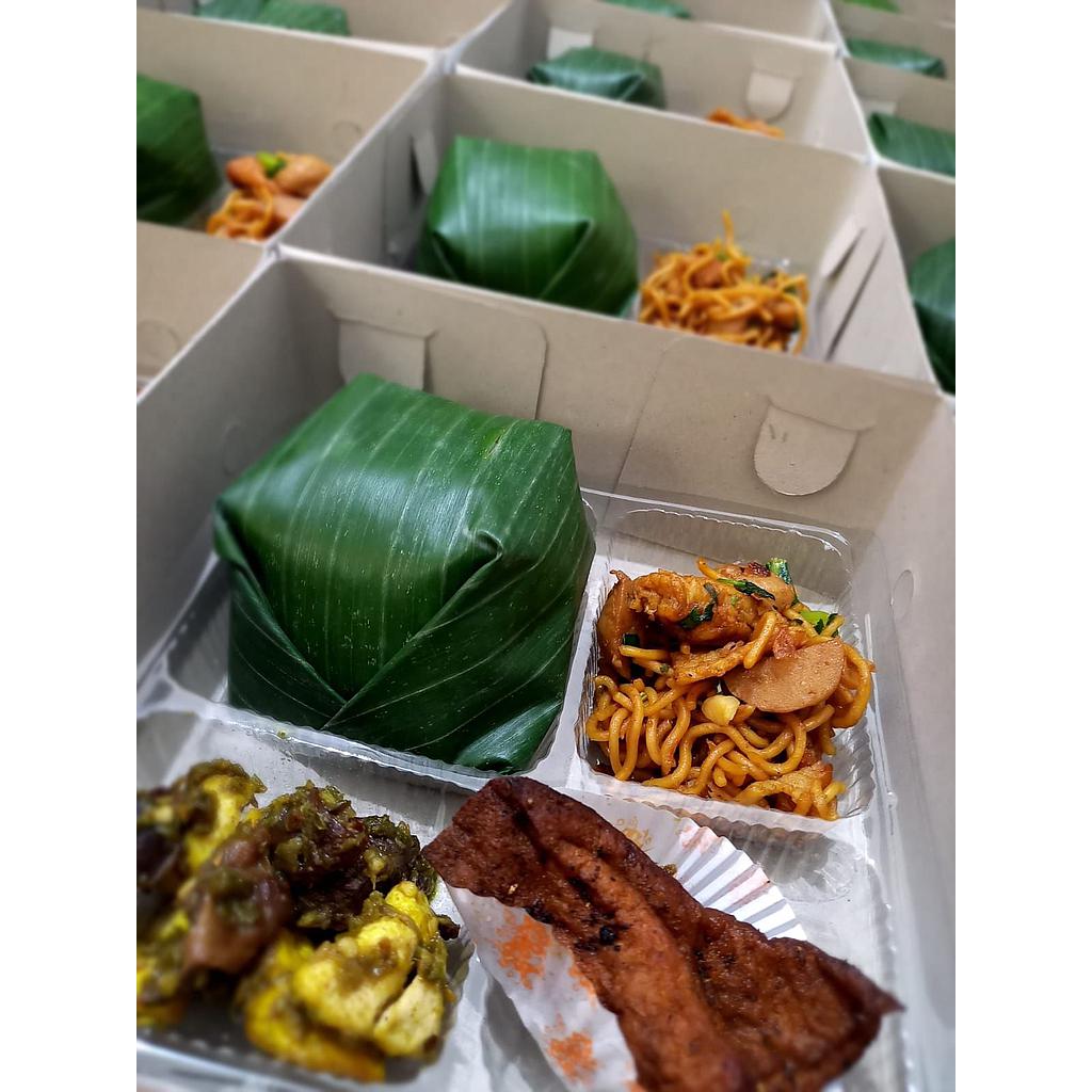 Paket Nasi Ayam Bumbu Kuning