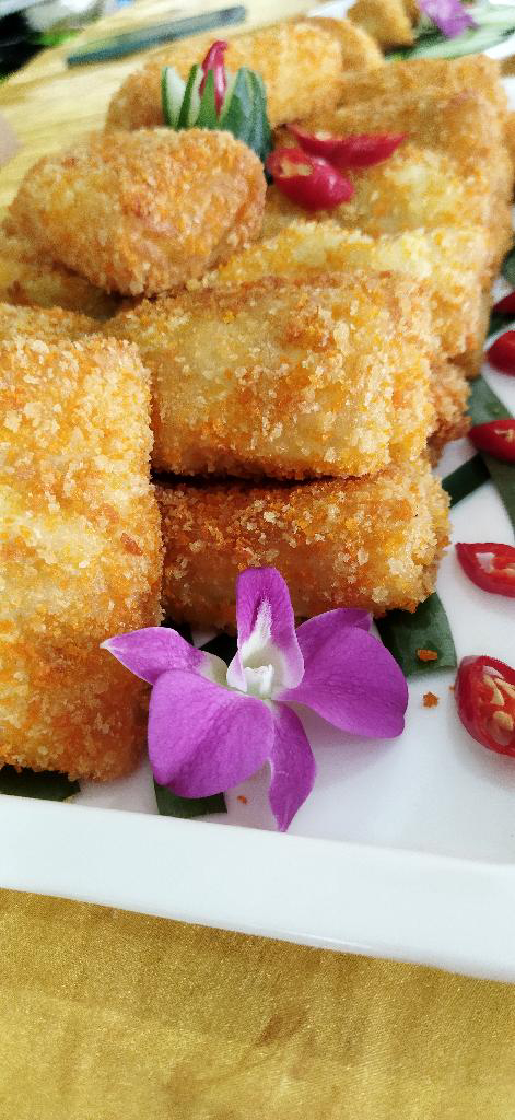 Risoles Egg Sauce