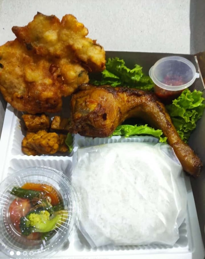 Paket nasi box kantin ibu siti