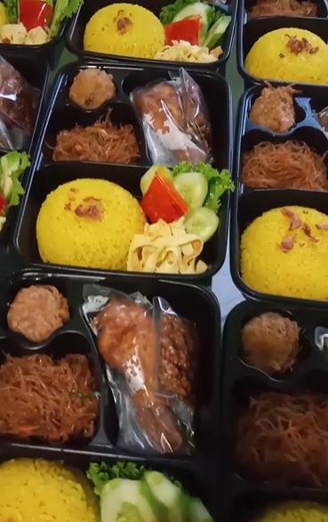 Nasi Box 4