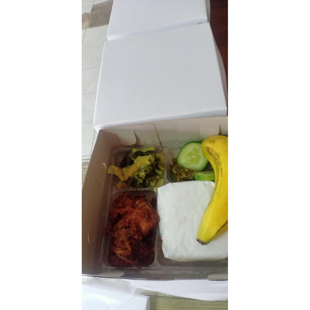 Nasi box Dendeng Batokok